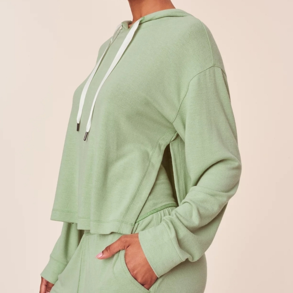 Adore Me The Jilianne cropped hoodie is your new go-to for lazy days and lounge-